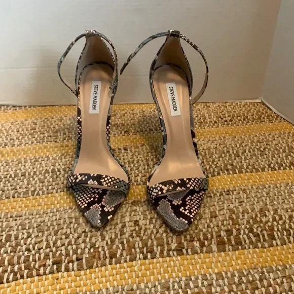 Steve Madden Shoes Steve Madden Mauve Gray Snake Skin Inch